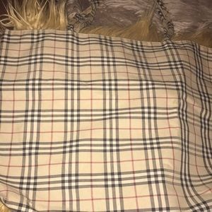 Burberry tote  large in excellent condition